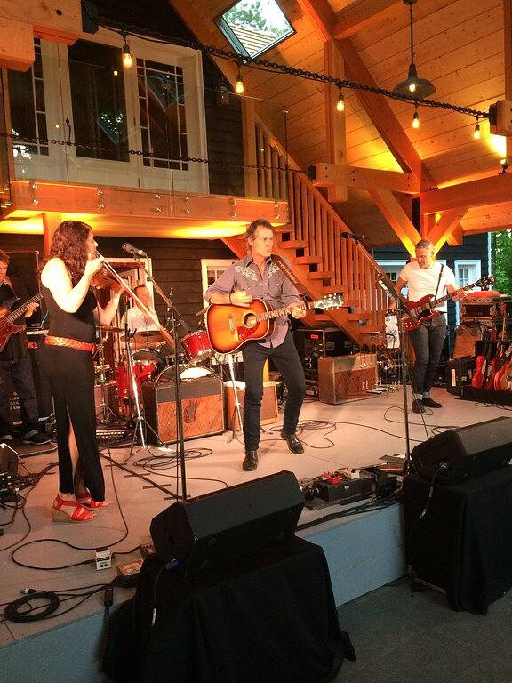 Lake Muskoka Private Island! 13 Schlafzimmer! 6 Strände! Fitnessstudio! Tennisplatz! in Muskoka