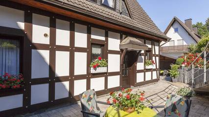 Ferienwohnung für 6 Personen, mit Terrasse und Garten, mit Haustier in Hallenberg