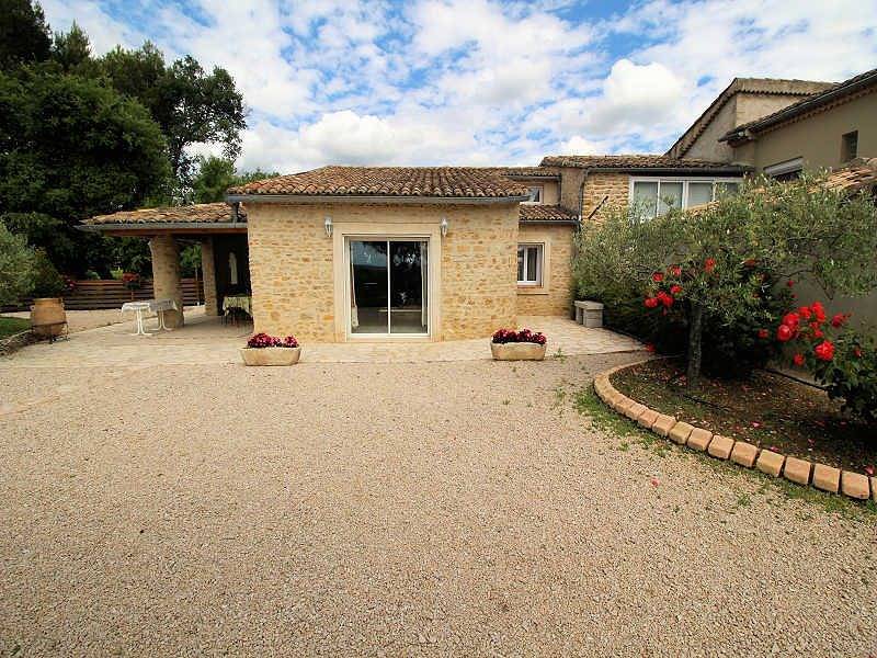 Authentique mas à Vaison-la-Romaine, 12P. jolie vue, piscine privée et clôturée. in Saint-Marcellin-lès-Vaison, Parc naturel régional du Mont-Ventoux