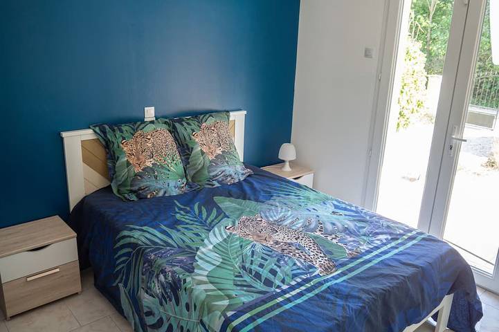 Location de vacances pour 6 personnes, avec jardin, animaux acceptés à Dauphin (homonymie) - 2