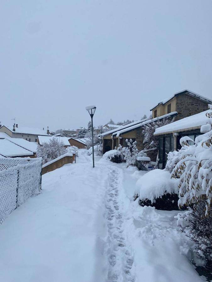 Casa rural para 6 personas, con terraza y vistas en Font-Romeu-Odeillo-Via