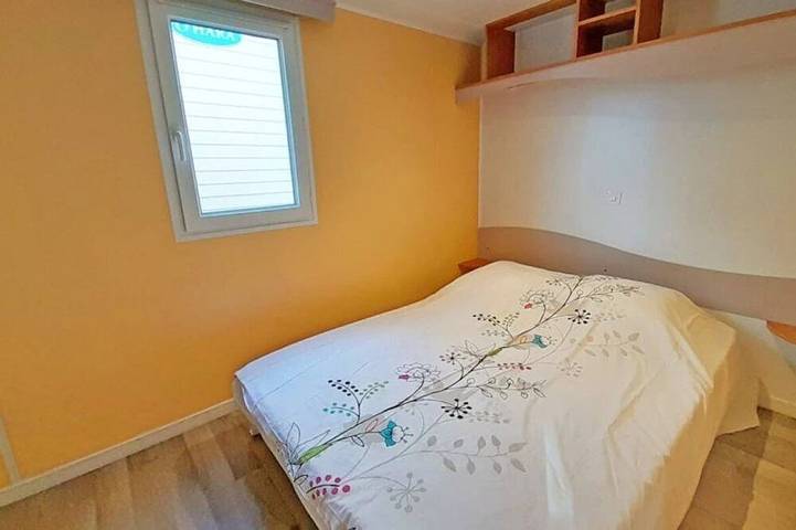 Zecamping 3* chiens acceptés mobil-home clim 28m2 6 pers in Bauduen, Brignoles Region