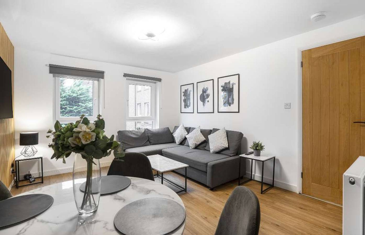 Entire apartment, Family-Friendly Edinburgh Stay   Near City Centre Sleeps 5 in Leith, Edinburgh