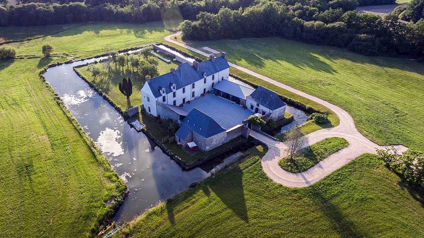 Gîte pour 4 personnes, avec terrasse et sauna ainsi que jardin et piscine à Pluvigner - 2