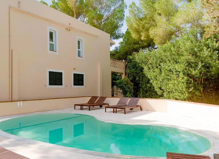 Appartement de vacances pour 3 personnes, avec piscine ainsi que jardin et vue - 1