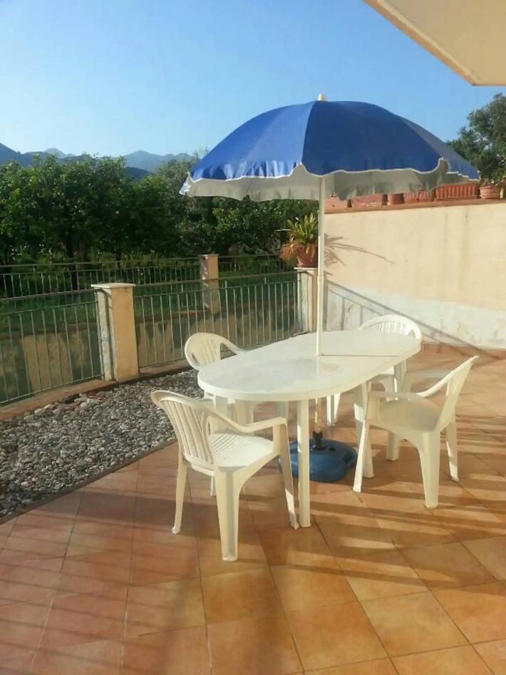 Appartamento intero, Appartamento 'Casa in Complesso Sonia' con terrazza privata in Santa Teresa di Riva, Provincia di Messina