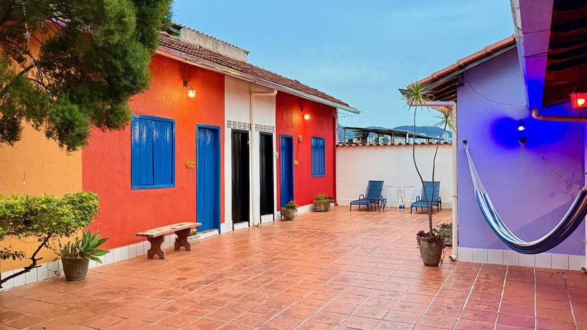 Casas e apartamentos de temporada para 2 pessoas, com jardim em Belo Horizonte