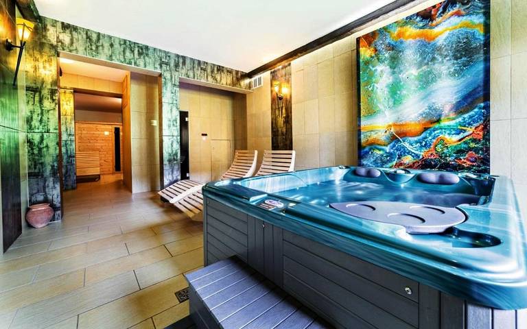 Chambre d’hôte pour 2 personnes, avec sauna et jacuzzi ainsi que terrasse et jardin