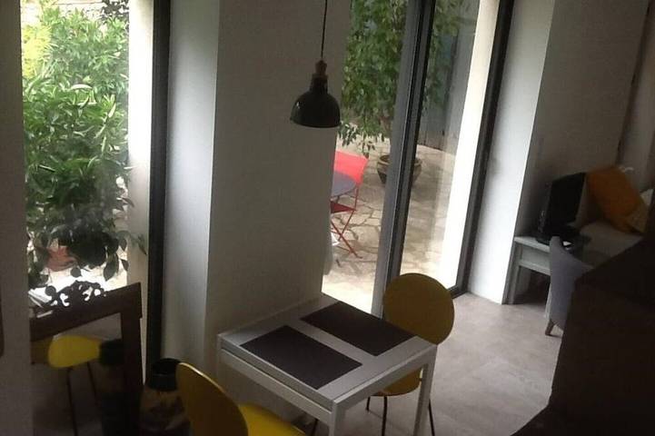 Location de vacances pour 2 personnes, avec Terrasse et Jardin à Gigean
