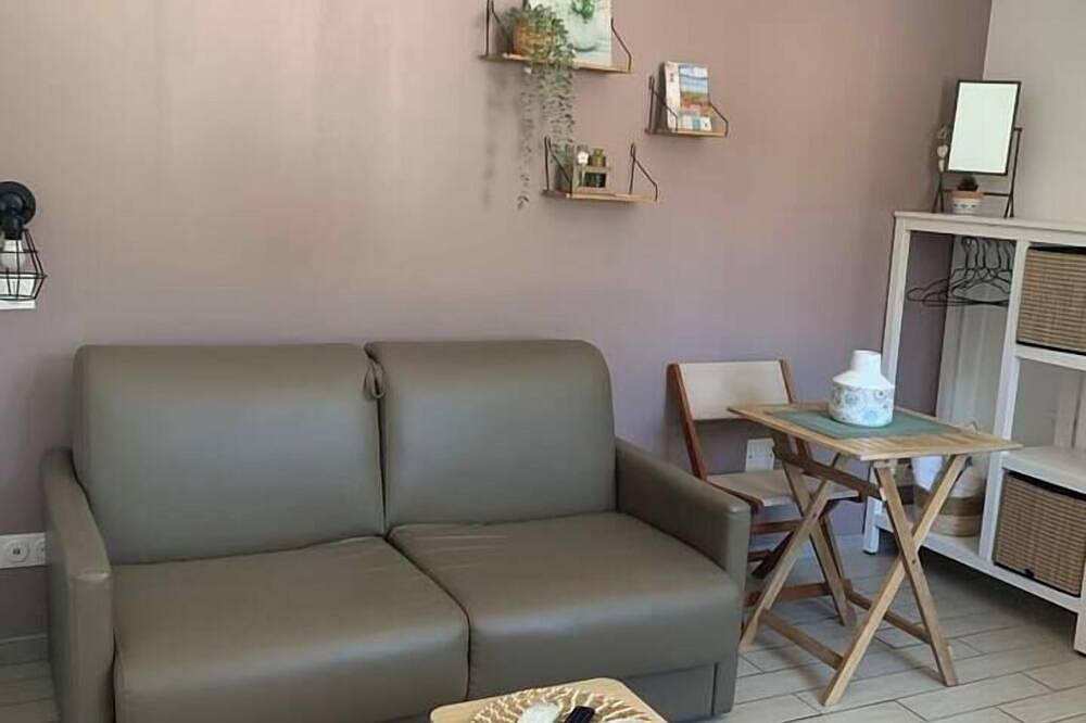 Entire apartment, Mistral Apartment Any Comfort Camargue and Beaches in Port-Saint-Louis-du-Rhône, Arles region