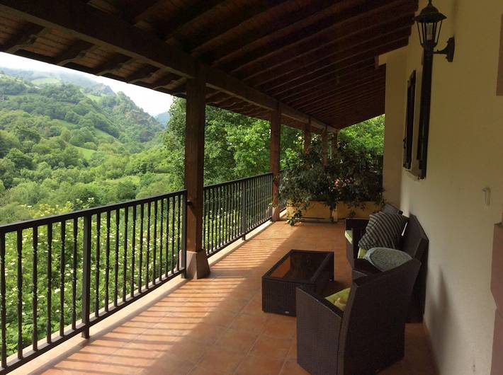 Gîte pour 6 personnes, avec jardin et terrasse