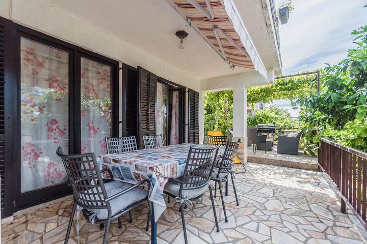 Ferienwohnung für 4 Personen, mit Terrasse und Garten in Dramalj - 4