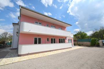 Gîte pour 2 personnes, avec balcon dans Krk