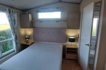 Camping pour 4 Personnes dans Gouville-sur-Mer, Cotentin, Photo 1