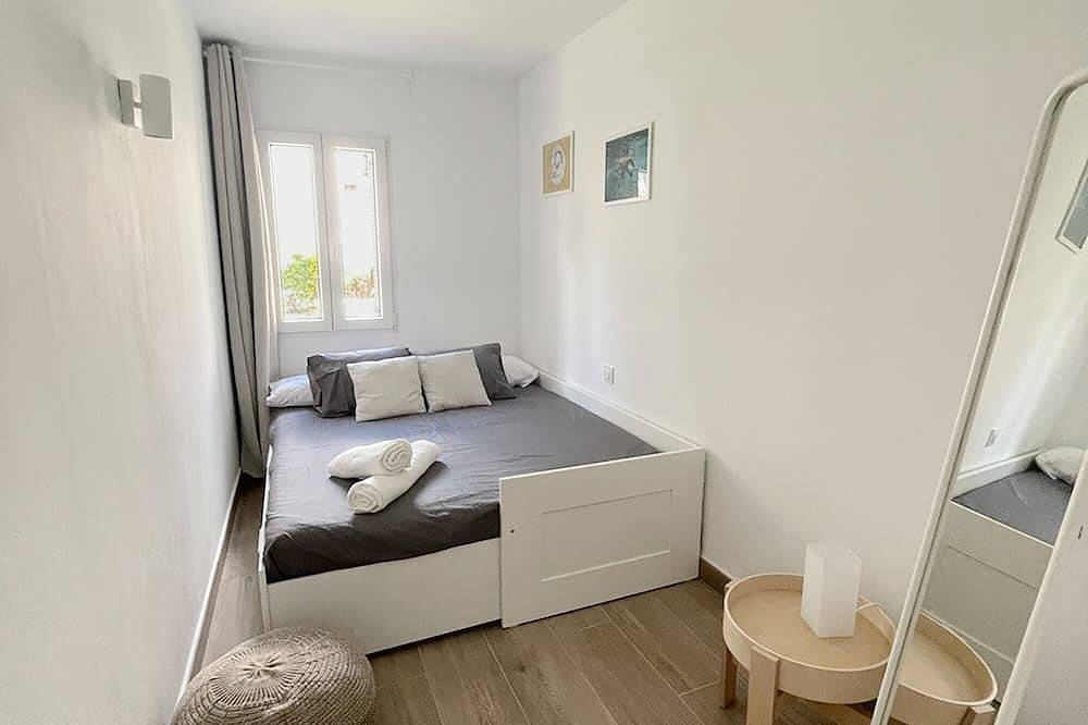 Apartamento entero, Apartamento Lia en Port Addaia, piscina y barbacoa, perfecto para vacaciones in Port d'Addaia, Es Mercadal