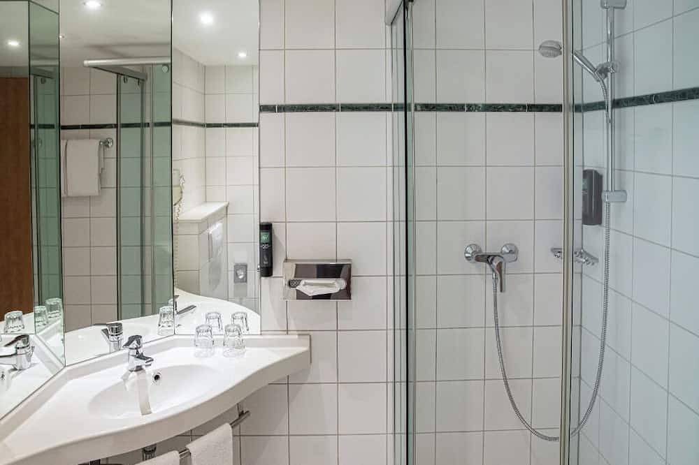 Convenient & Modern Pet-Friendly Room Close to Parks and Shopping Areas in Viewegs Garten- Bebelhof, Braunschweig (Germany)