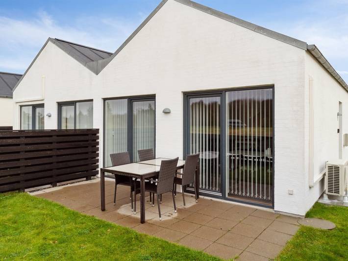 Ferielejlighed for 4 personer, med terrasse i Fjerritslev