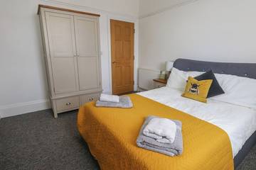 Cottage for 4 People in Bournemouth, South West England, Photo 2