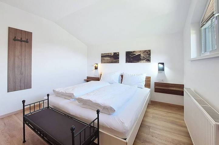 Ganze Wohnung, Halbeis in Tuxer Alpen, Pfons