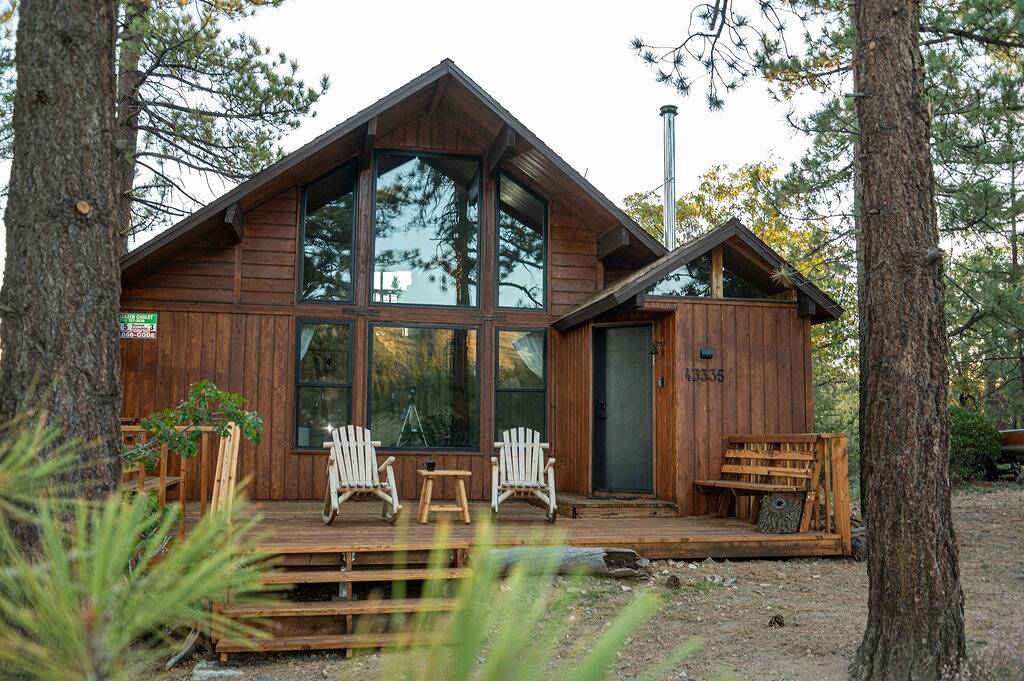 The Stargazer Chalet-Views From the very Top of Moonridge in Moonridge, Big Bear Lake