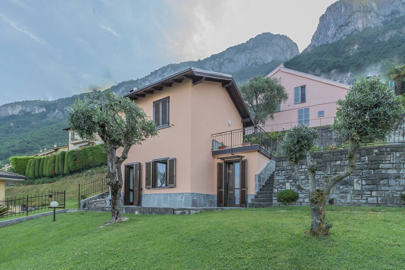 Varenna La Bomboniera in Comune di Varenna, Prealpi Bergamasche Occidentali