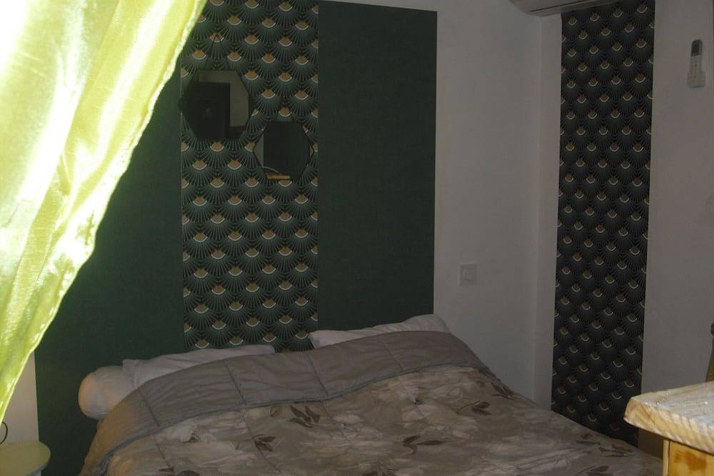 Apartamento entero, Le Poirier in Gordes, Parque natural regional del Luberon