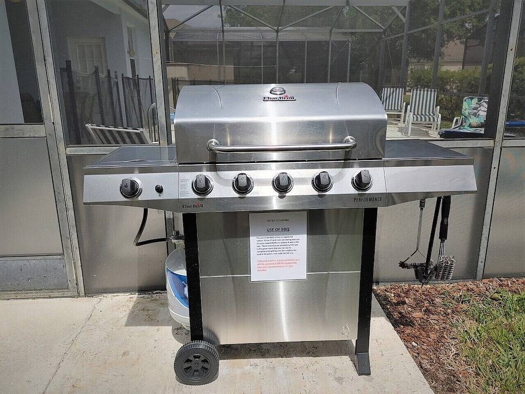 Bleiben Sie in Luxus, privatem Pool / Spa, Spielzimmer, in der Nähe von Disney und Golf in Haines City, Zentral Florida