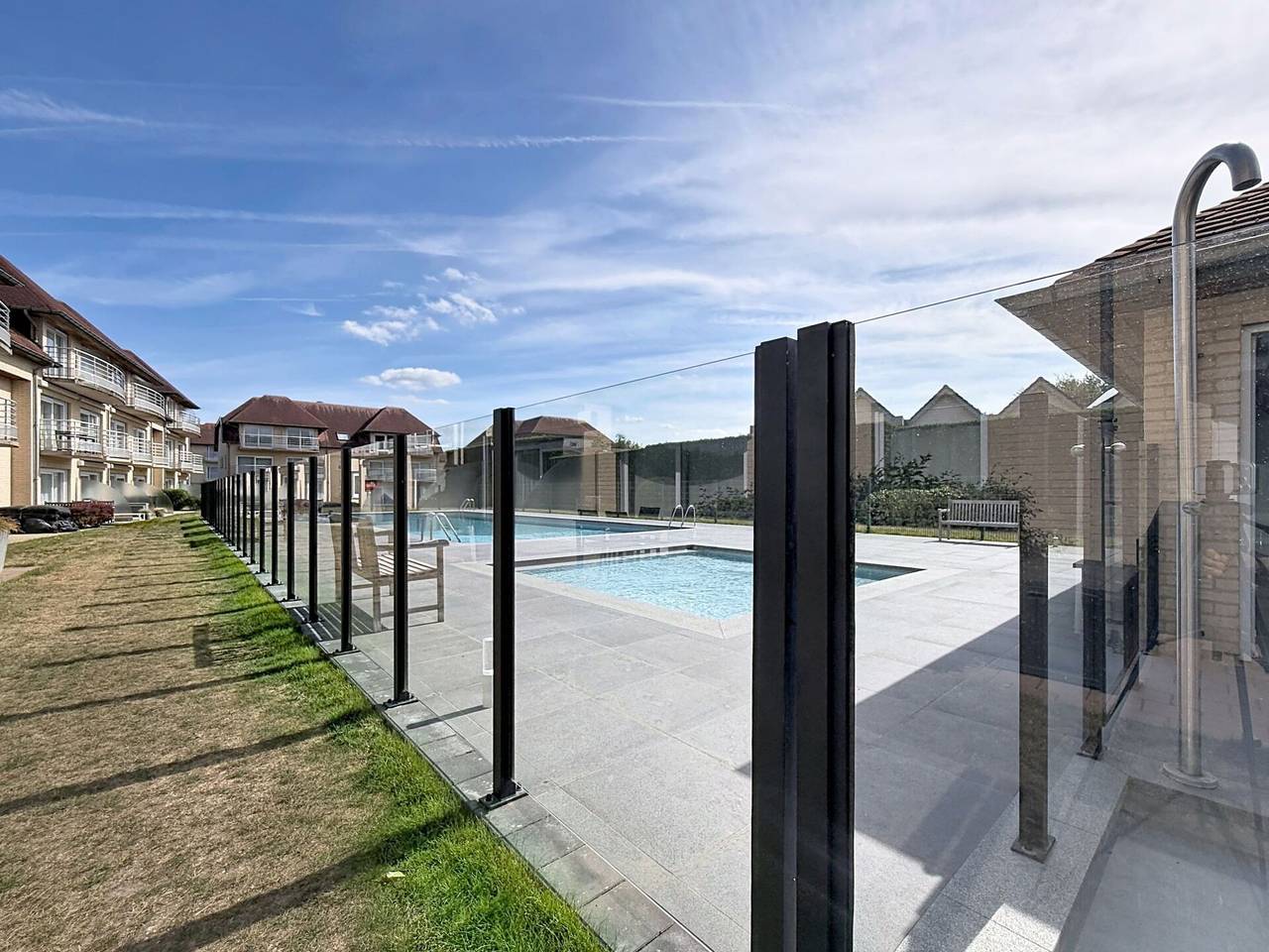 Apartamento entero, De Haan 280 - Green Garden Q17 - 203 with Shared Pool 280.12 in De Haan, Costa de Bélgica