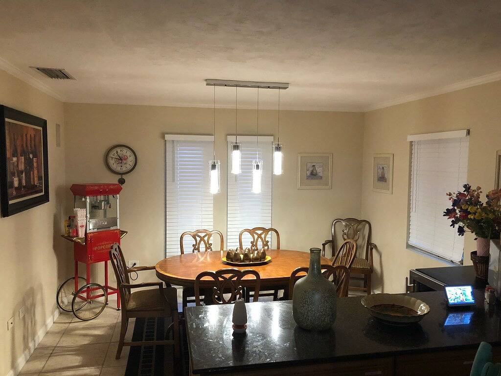 Escape Winter at Gulf side Gem! 45 ft. Dock, pool , hot tub and more in Marathon, Monroe County