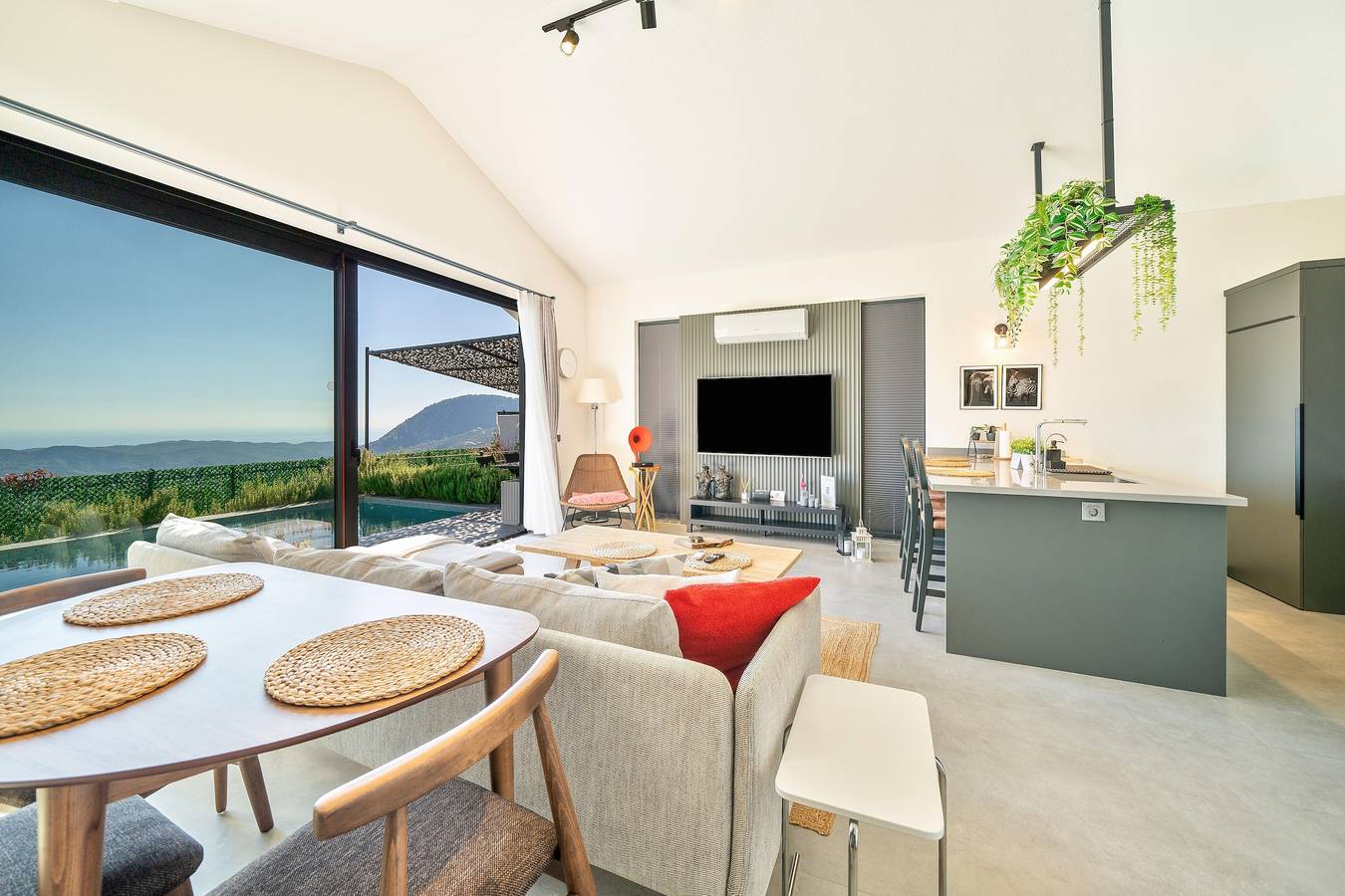 Villa Oxy con vistas al mar, piscina privada y piscina cubierta climatizada in Fethiye, Provinz Muğla