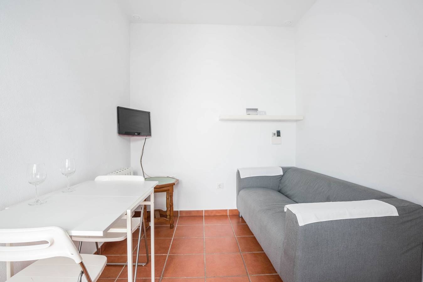 Apartamento 'Casa La Costanilla C' con vistas a la montaña, Wi-Fi y aire acondicionado. in Vejer de la Frontera, Costa de la Luz
