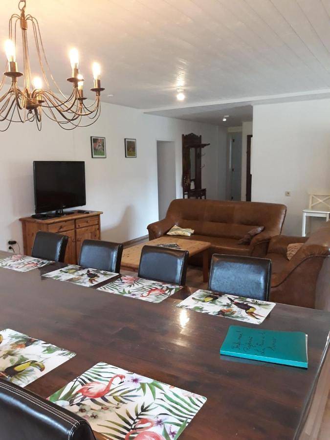 Location de vacances pour 18 personnes, avec jardin dans Laviot - 3