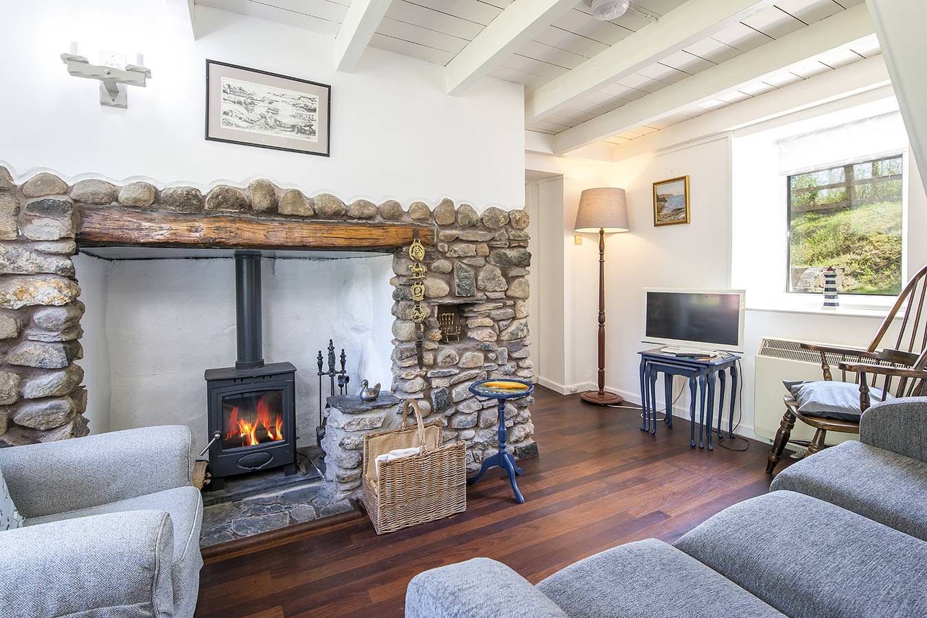 2 Caerau Isaf in Trefin, Pembrokeshire