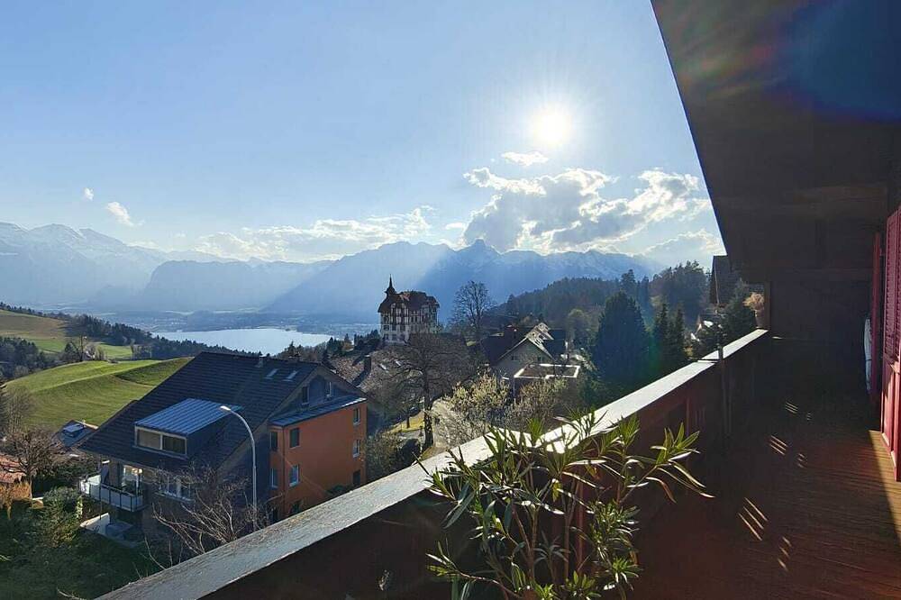 Ganze Wohnung, Panorama Wohnung mit Balkon & Alpenblick in Thun, Thunersee