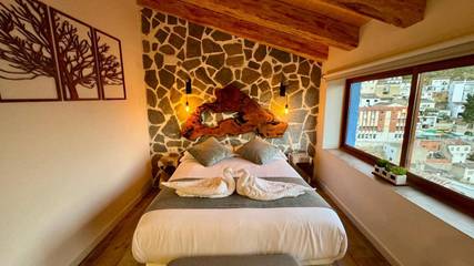 Gîte pour 6 personnes, avec balcon et jacuzzi à Chulilla
