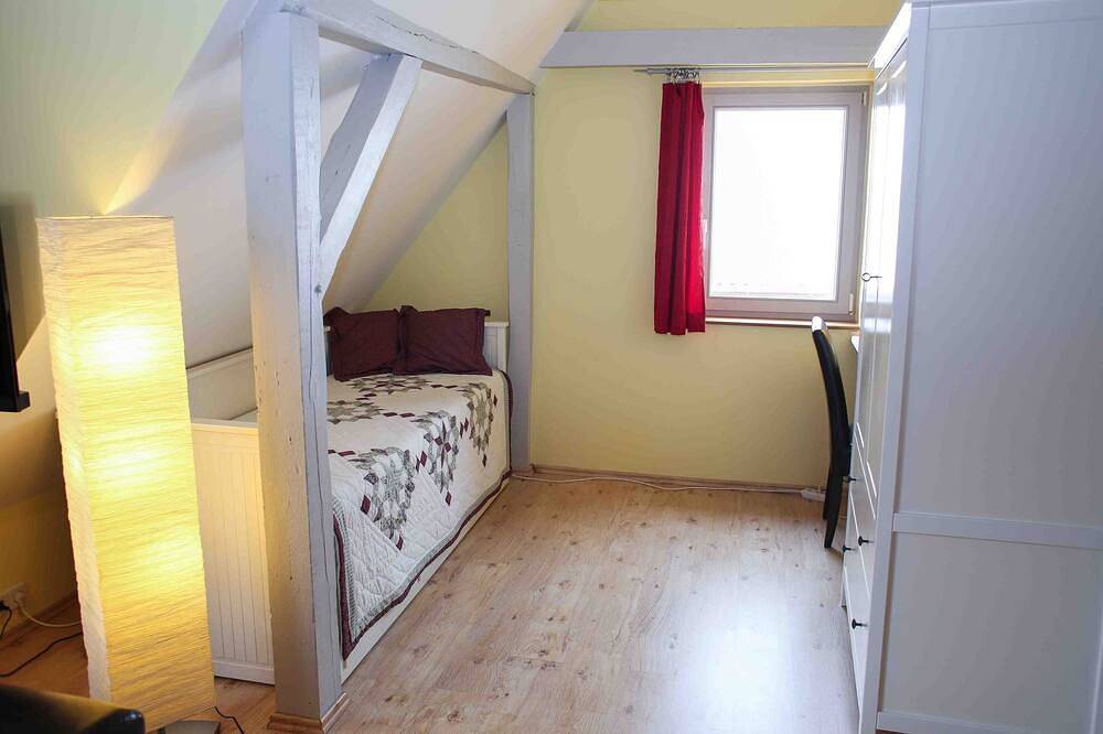 Room 1 - Pension Am Scholitzer See in Dessau, Reino de Jardines de Dessau-Wörlitz