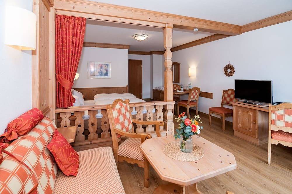 Entire apartment, Apartment 12, Apartmenthaus an der Rottach - Holiday apartment 12 in the Apartmenthaus an der Rottach in Rottach-Egern, Bavarian Alps