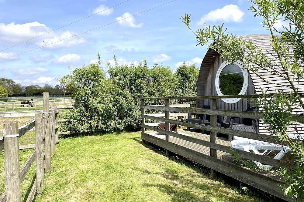Glamping for 2 People in Point Clear, St Osyth