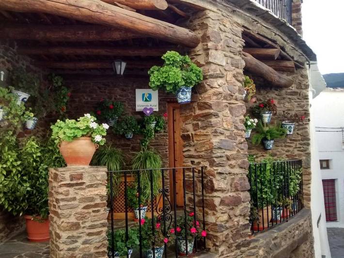 Apartamento para 4 personas, con Balcón además de Terraza y Vistas en Bubión