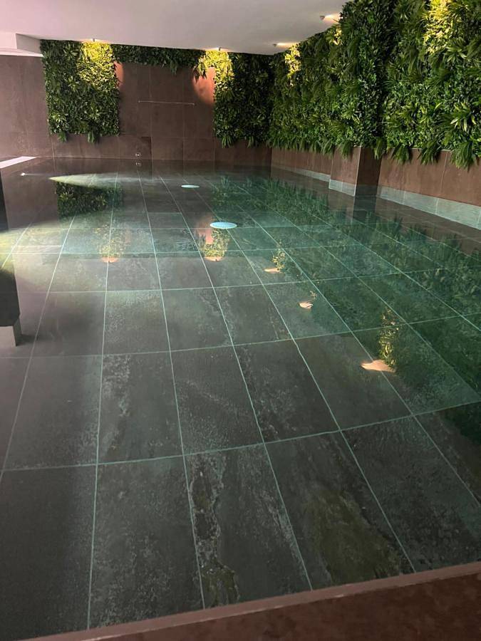 Appartamento vacanze per 5 persone, con Balcone e Terrazza nonché Giardino e Piscina a Milano