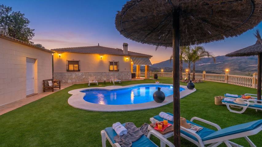 Casa rural para 6 personas, con balcón/terraza en Viñuela - 2