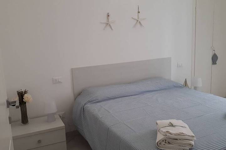 Ganze Wohnung, Casa da Bianca neue Wohnung 50 Meter vom Meer entfernt in Bagni Atlantic, Finale Ligure Gemeinde