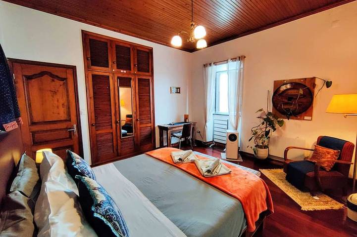 Casa de férias para 3 pessoas, com jardim e varanda em Rabo de Peixe