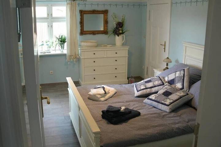 Ferienhaus für 4 Personen, mit Garten und Terrasse in Kröslin - 2