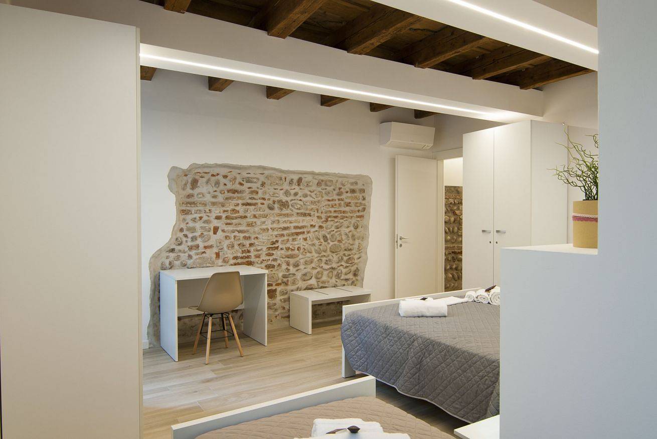 Cały apartament, Nice apartment with 3 beds. in Centro Storico di Verona, Werona