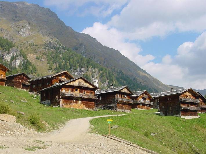 Berghütte für 6 Personen, mit Balkon und Garten in Innervillgraten