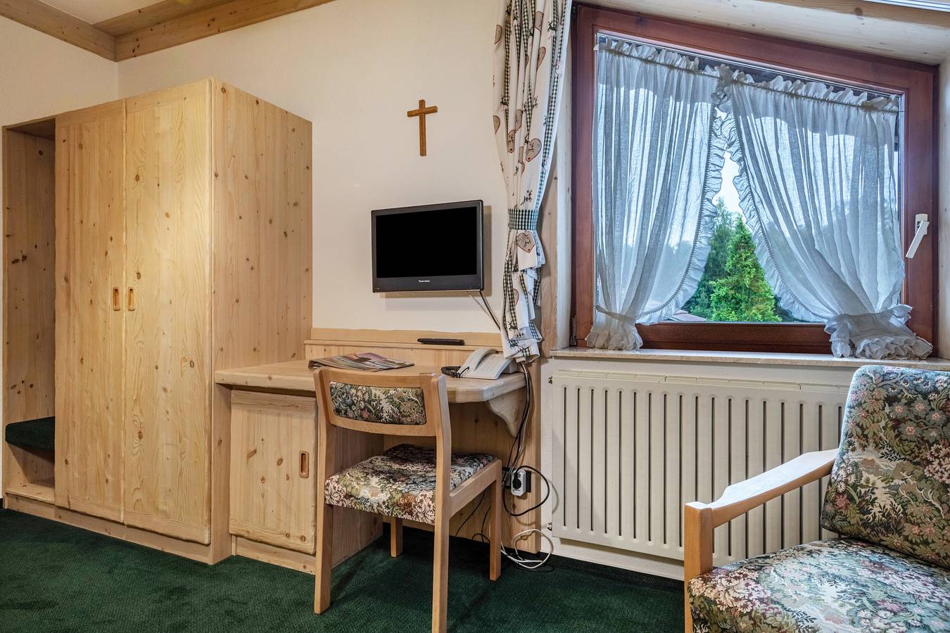 Ferienwohnung 'Zweibett Zimmer 2' mit Gemeinschaftsgarten in Friedrichshafen, Bodenseekreis