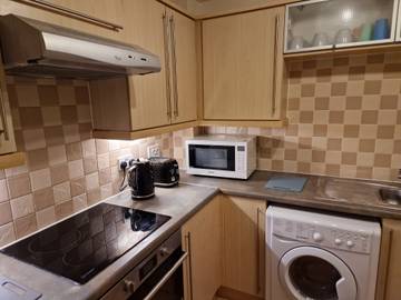 Holiday Letting for 5 People in Southampton, South East England, Photo 2