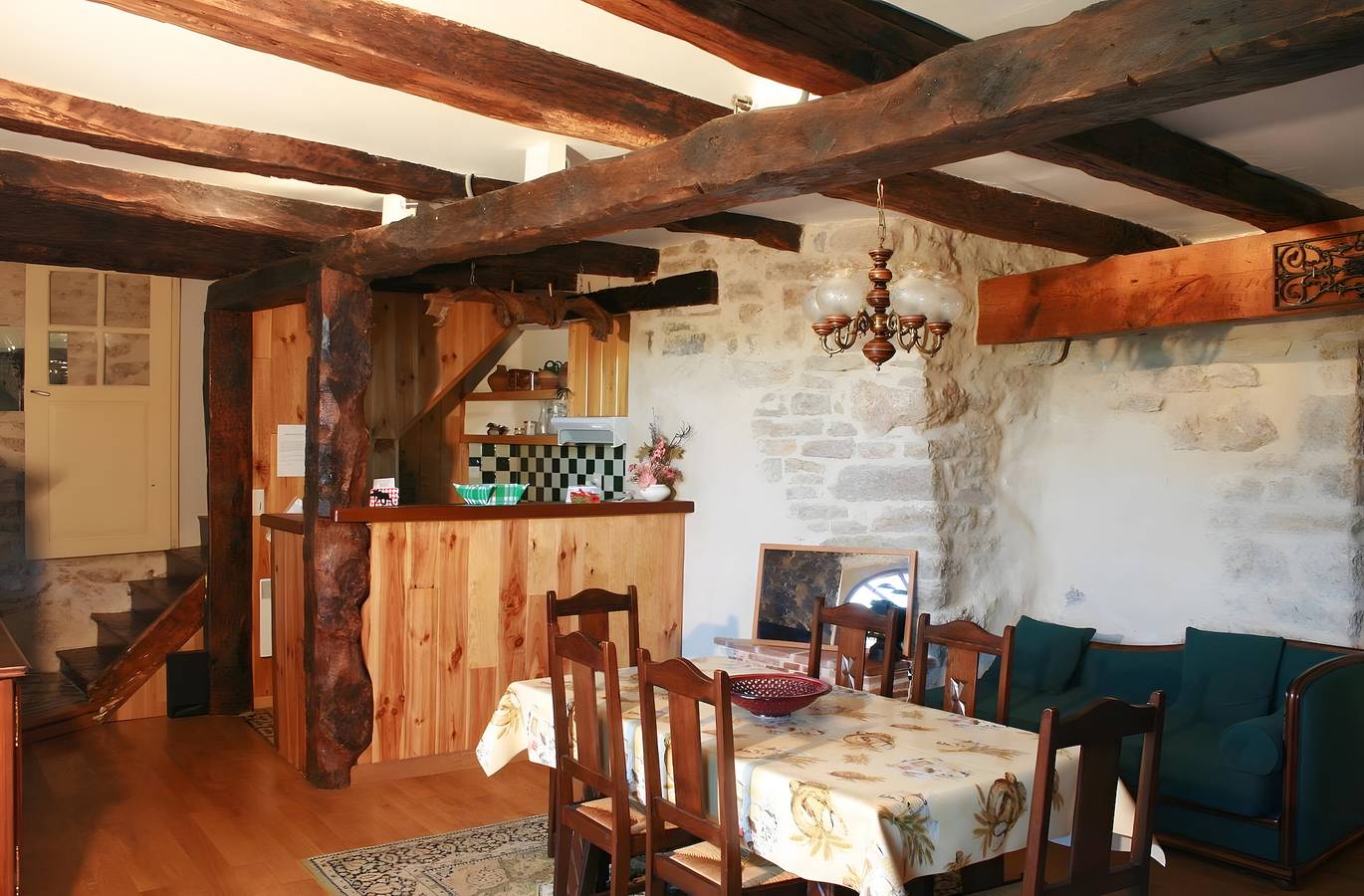 Gite dans village médiéval in Milhars, Région d'Albi