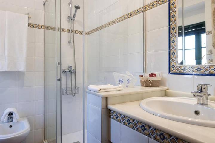 Casa rural con piscina para 2 personas, con jardín y piscina en Provincia de Pontevedra - 2